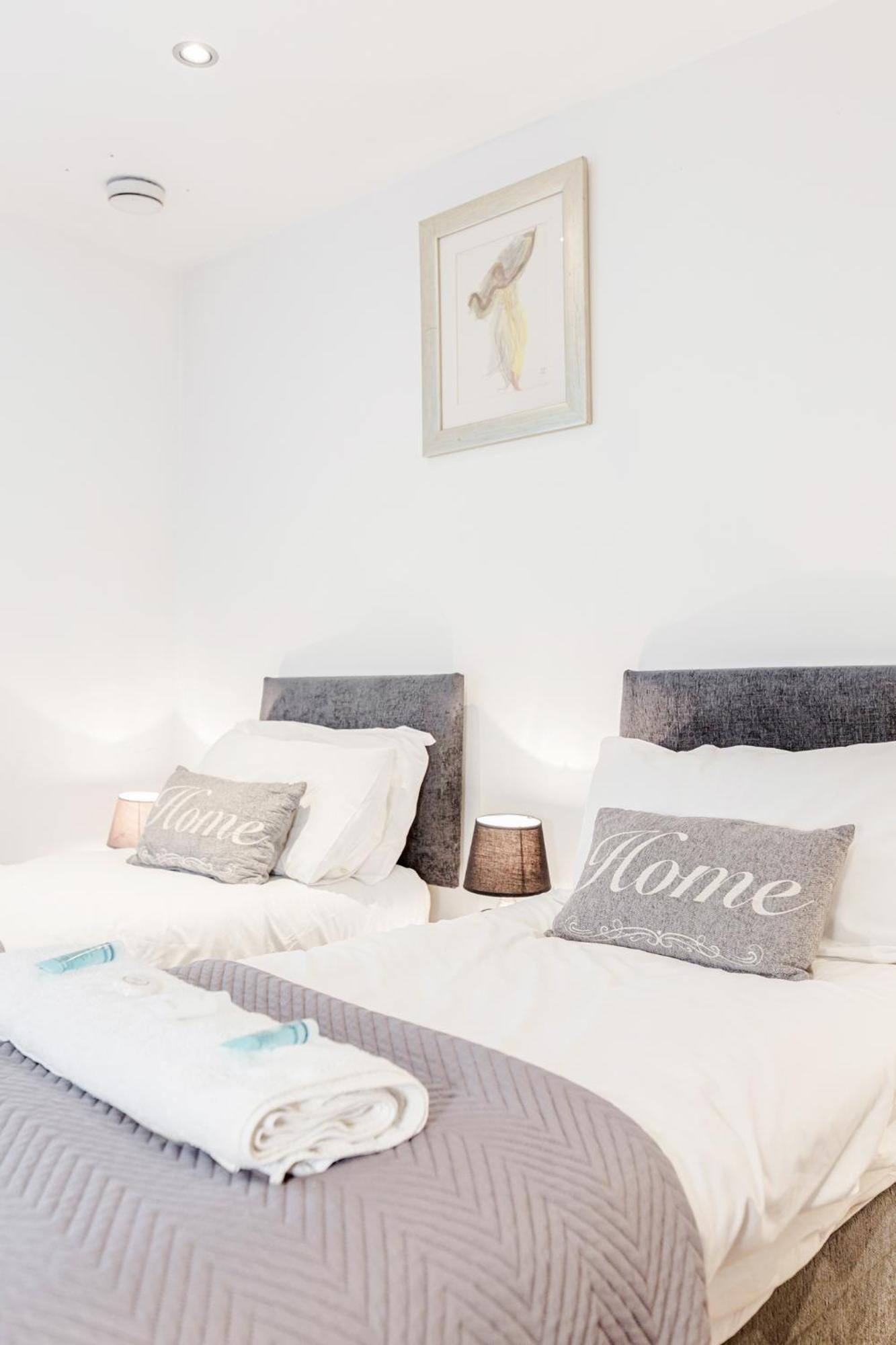 Premium Apartments By Excel London Exterior photo